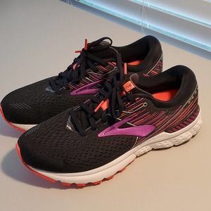 Brooks Womens Adrenaline GTS 19 Running Shoes